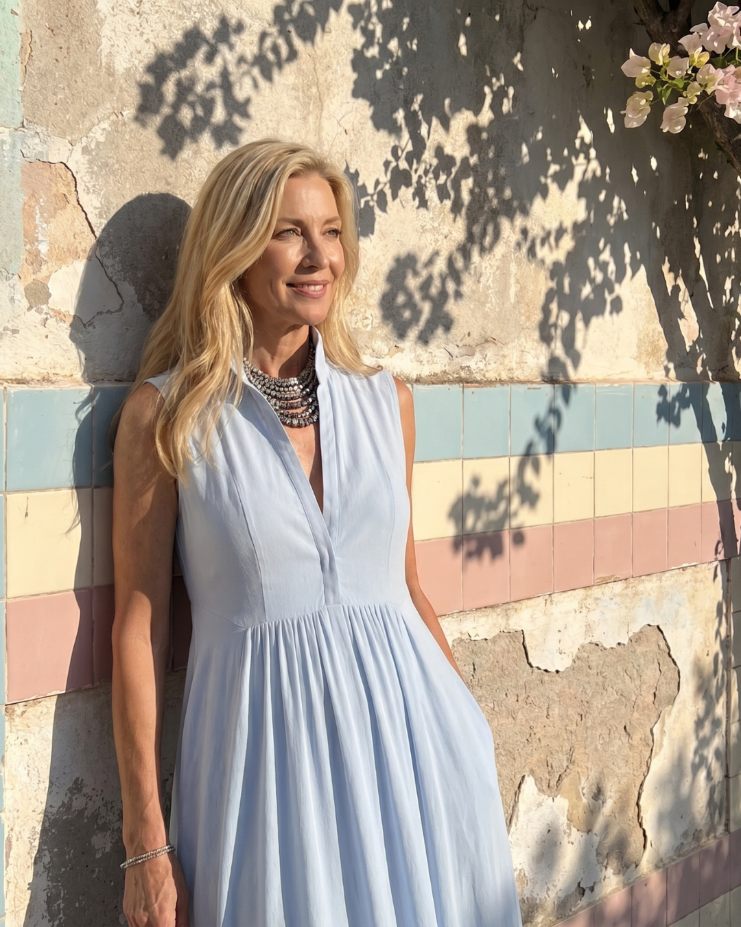 Virelia | Abito Maxi Fluttuante Senza Maniche con Collo