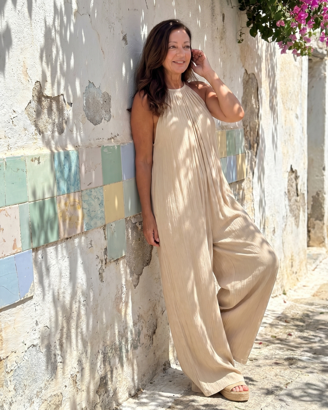 Sylvara | Tuta Relaxed con Scollo Halter Plissettato e Gamba Larga