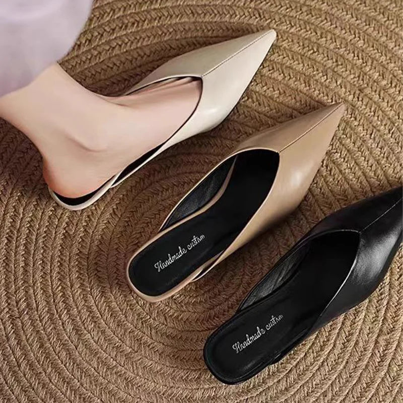 Mule in pelle Eneva