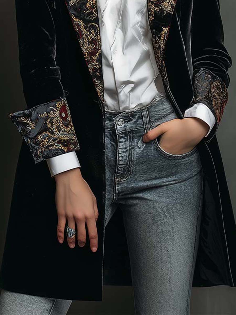 Blazer Slim Fit Nero con Stampa Barocca per Donna