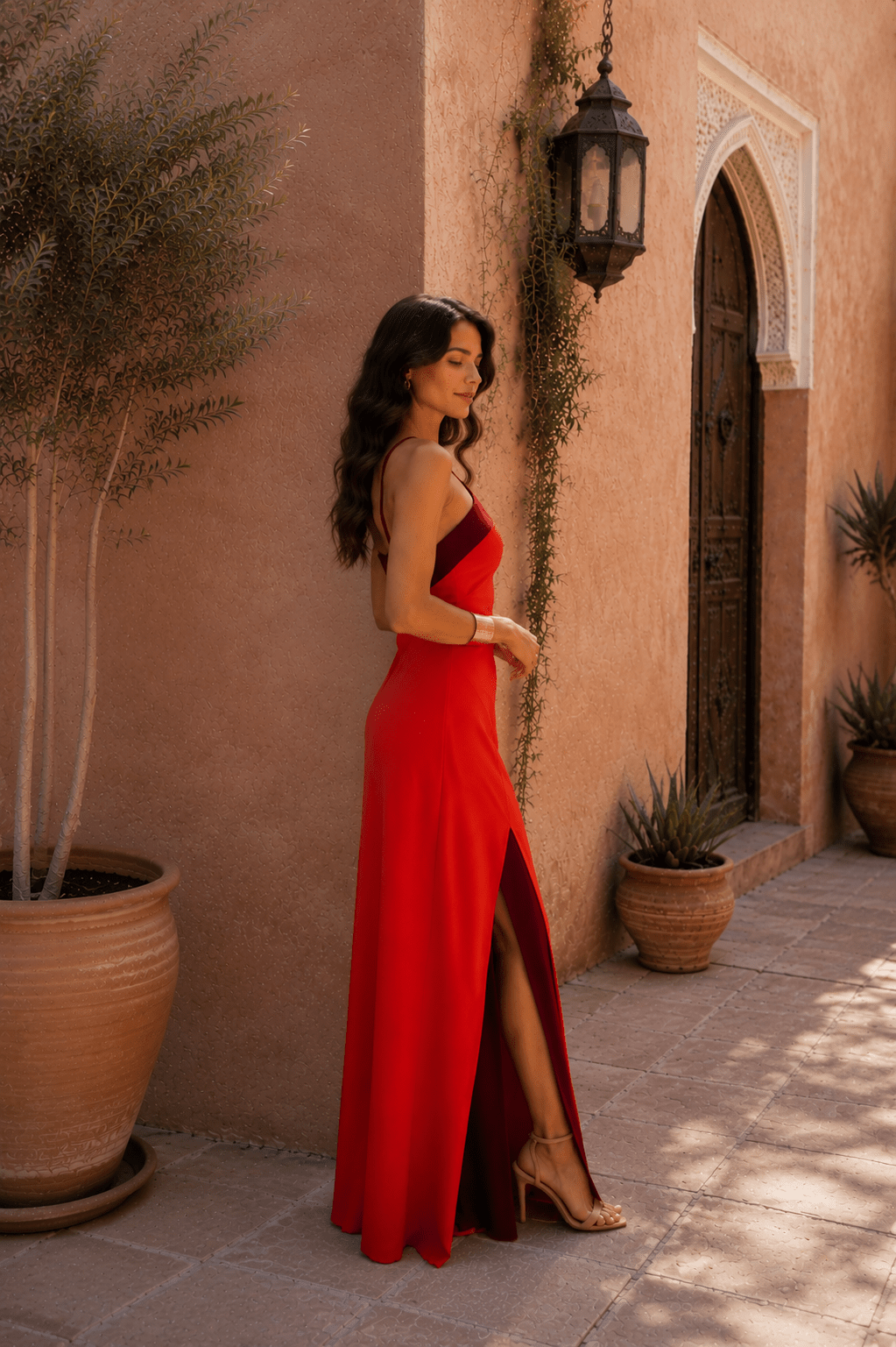 Elisaâ„¢ | Abito Lungo con Scollo a Halter e Spacco