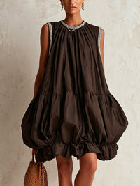 Colette | Mini Abito Senza Maniche Marrone con Orlo Voluminoso