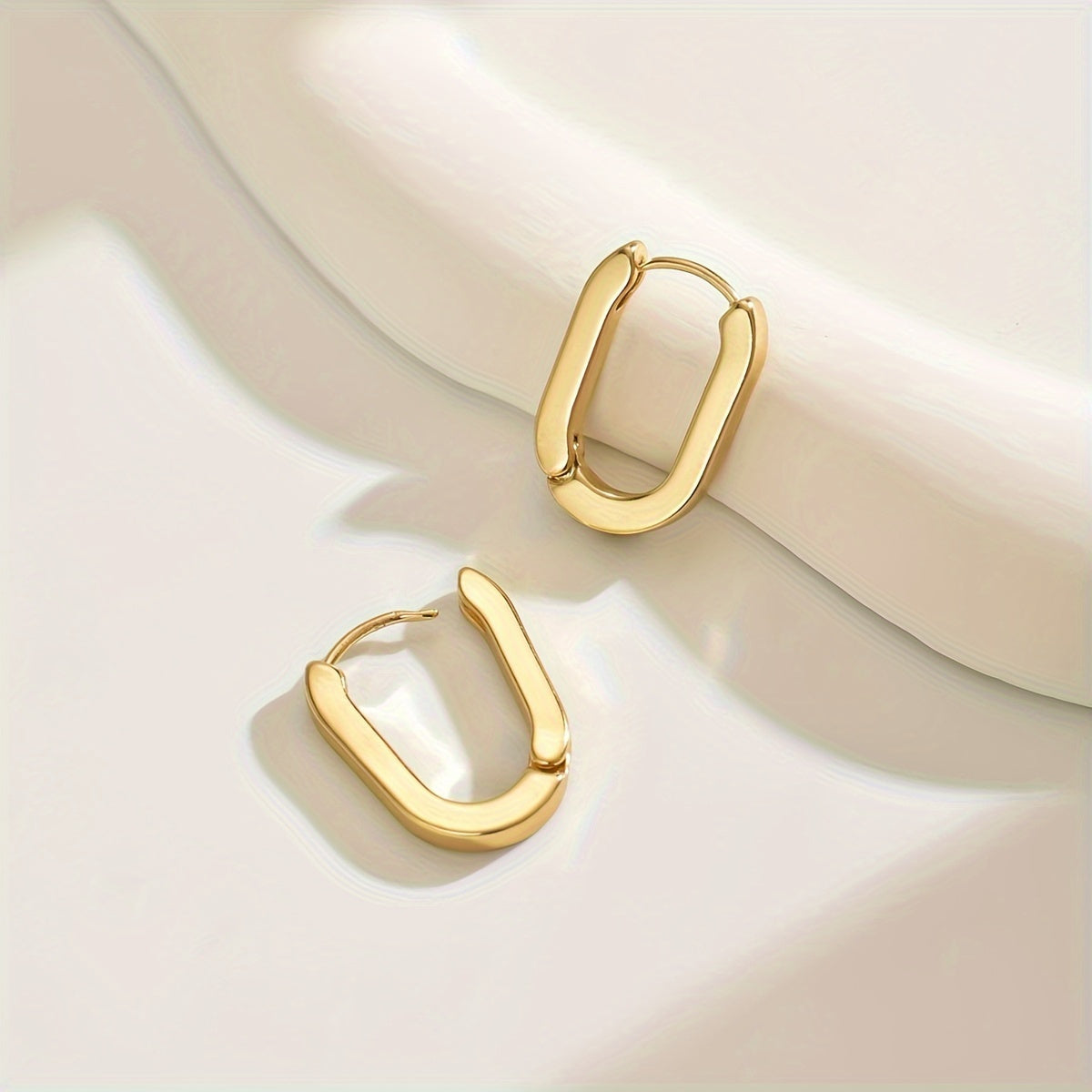 Orecchini geometrici eleganti
