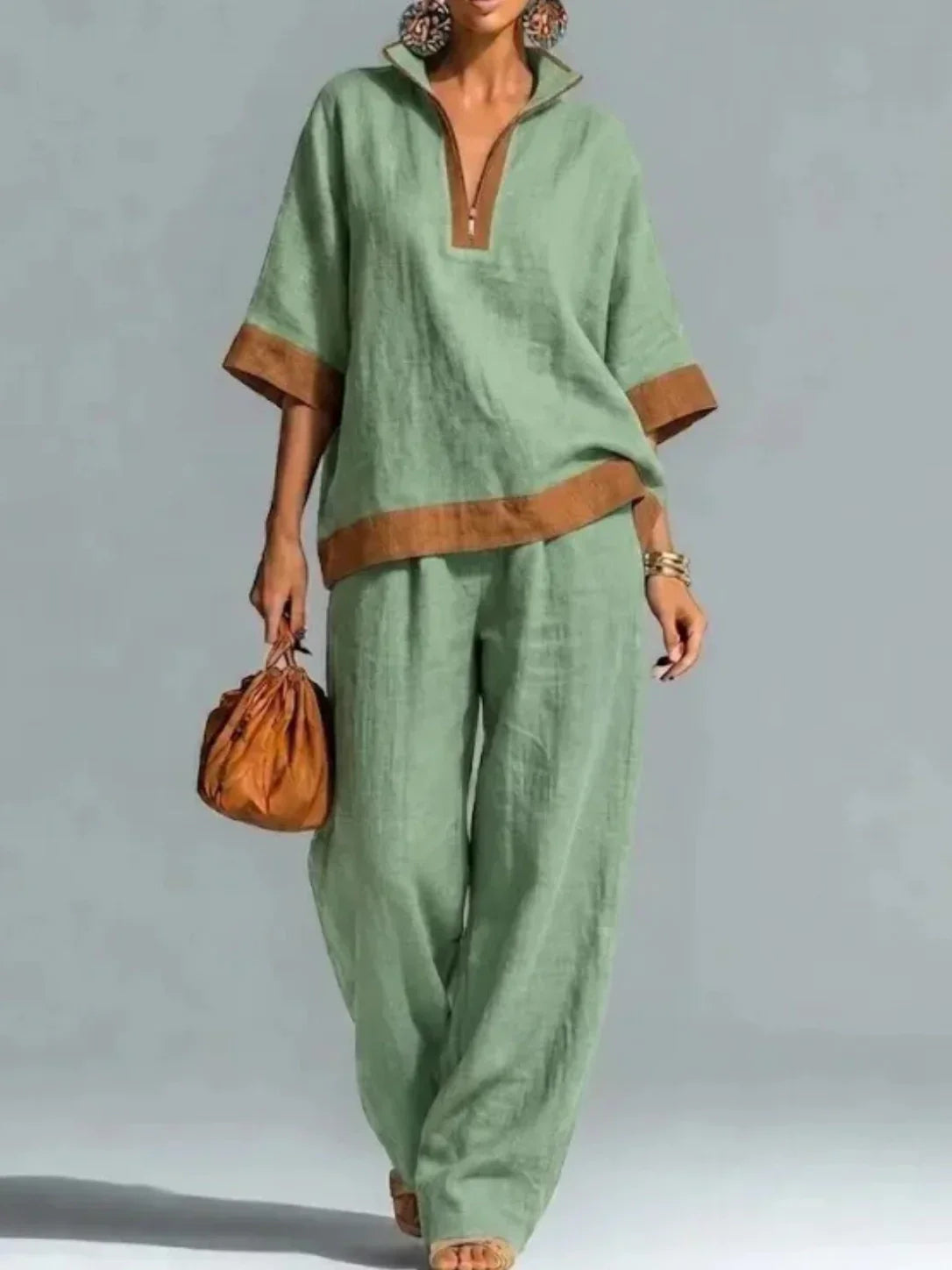 Ginevra | Set Fluido con Collo Alto