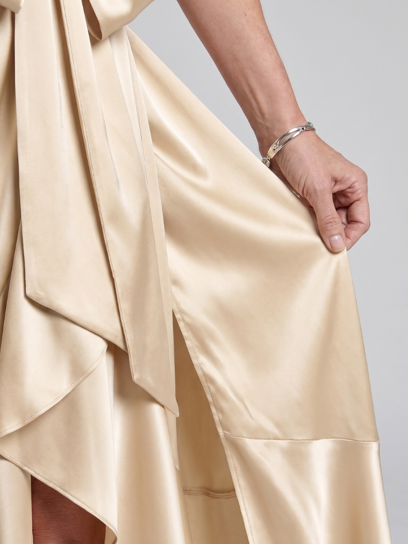 Honora | Abito Midi Asimmetrico con Collo Halter