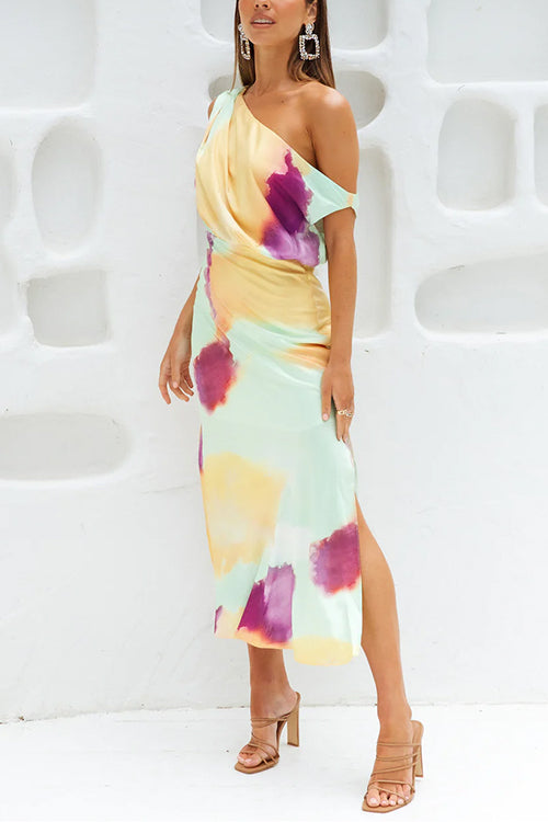 Abito Maxi Asimmetrico con Spalla e Stampa Tie Dye