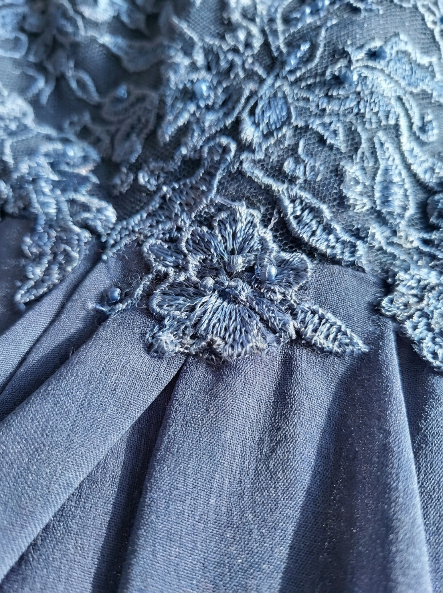 Ilinca | Abito Midi con Corpetto Traforato – Lucia Toscana