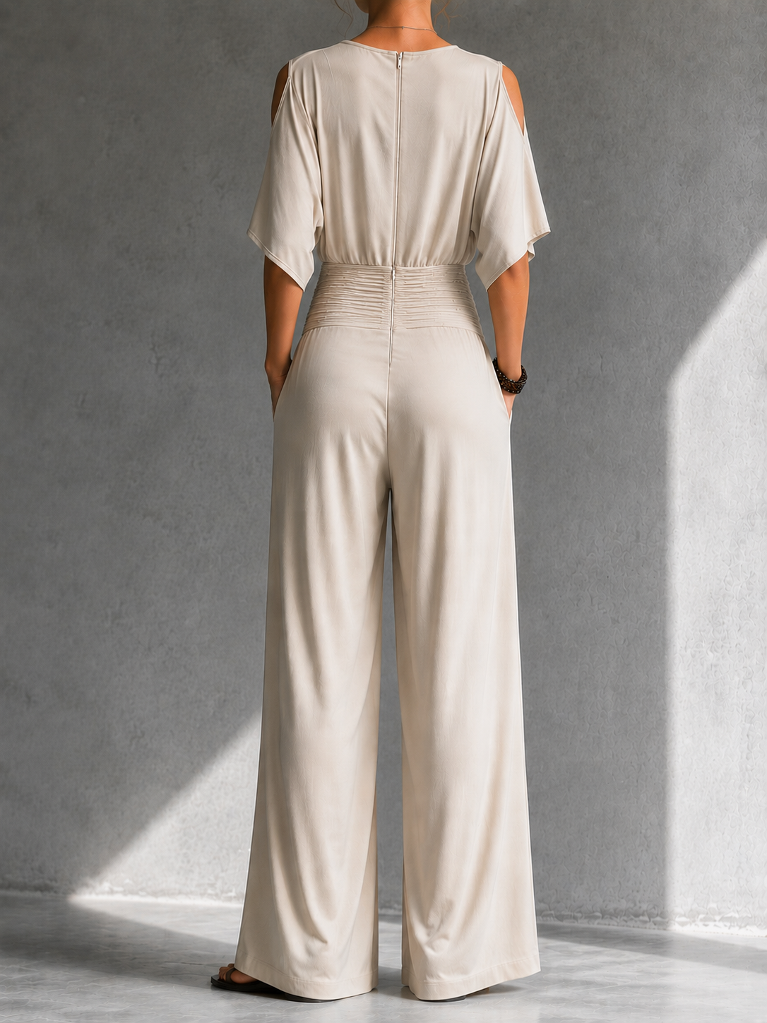 Zeni - Elegante Tuta Avvolgente con Gamba Larga