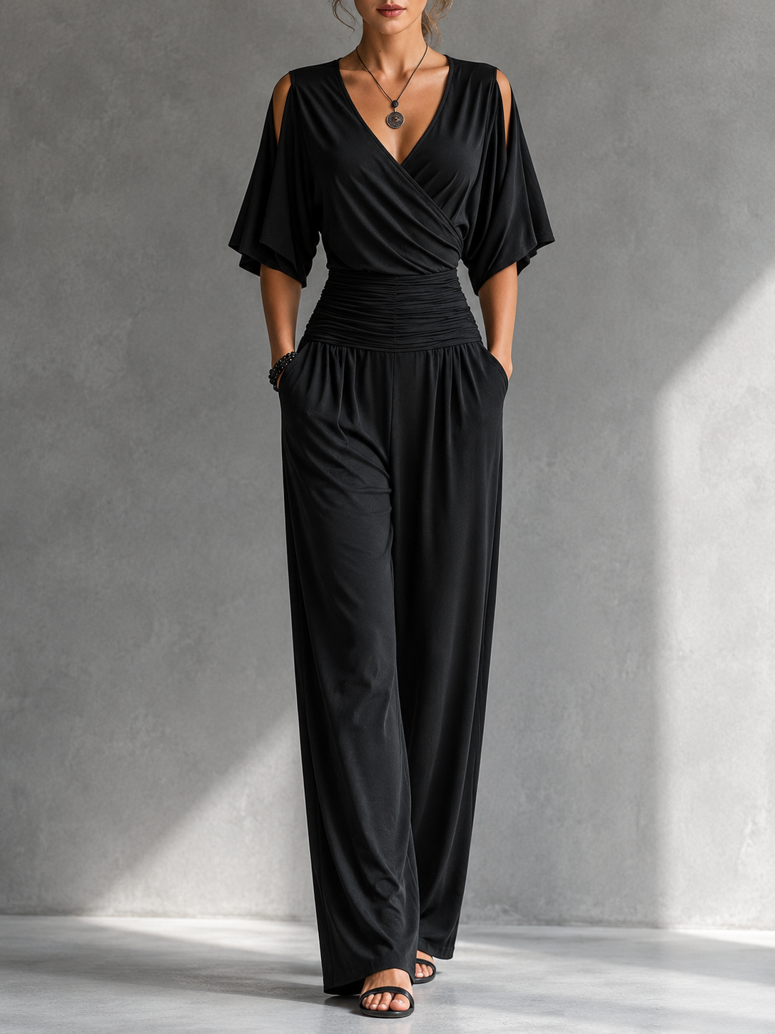 Zeni - Elegante Tuta Avvolgente con Gamba Larga
