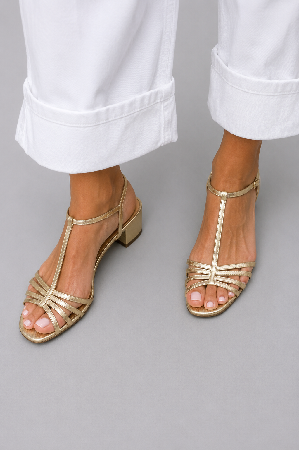 Sandali metallici con tacco