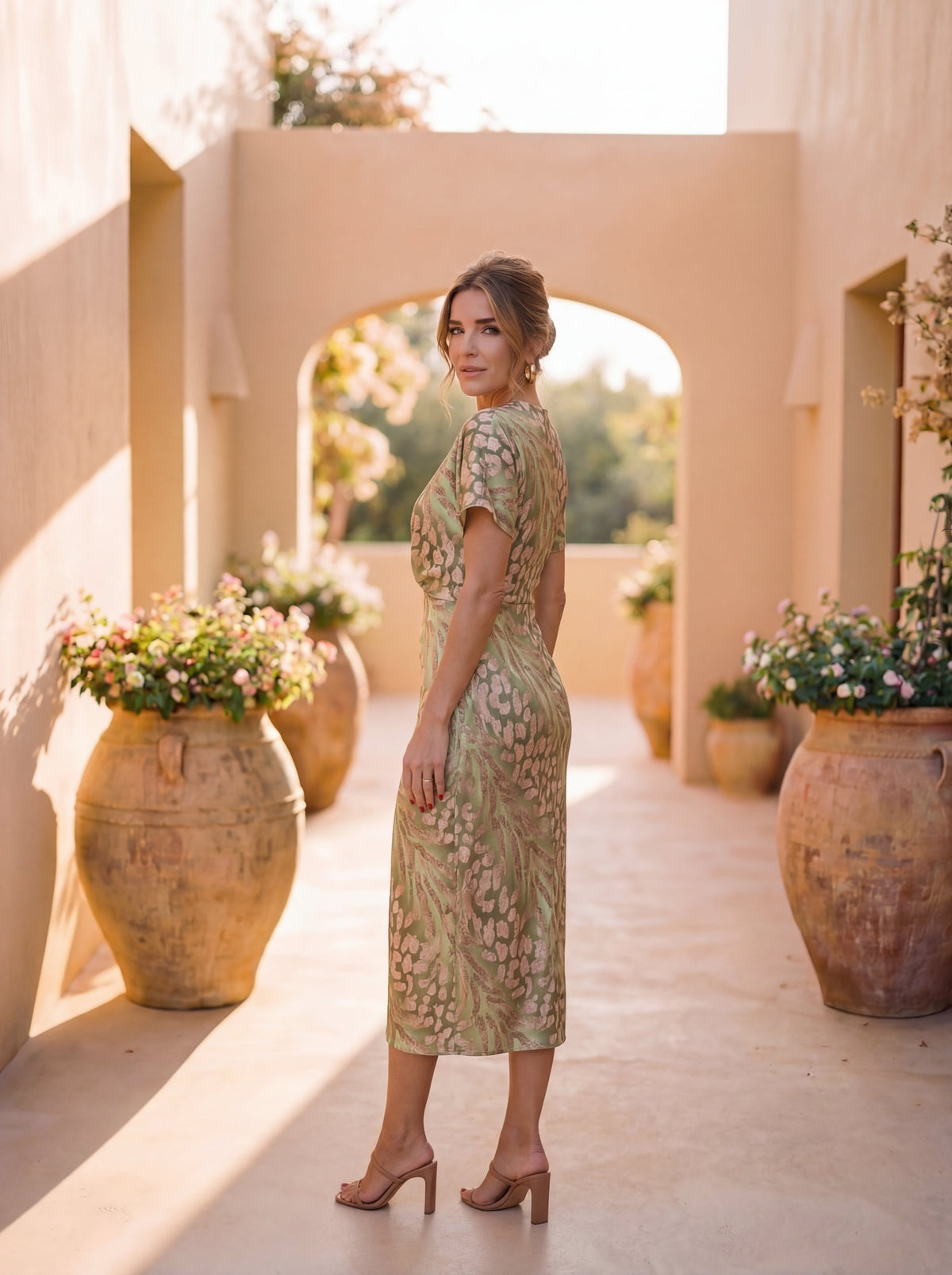 Vilana | Abito Midi Incrociato Animalier – Lucia Toscana