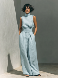 Set minimalista da donna in cotone e lino con blusa senza maniche e pantaloni a gamba larga