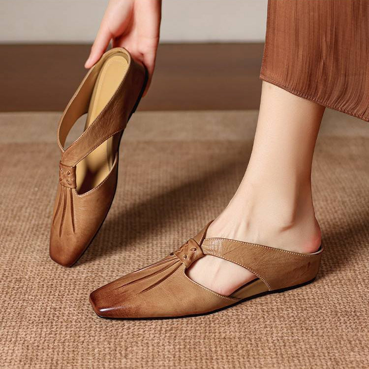 Olene | Mule con Punta Quadrata in Pelle Vera
