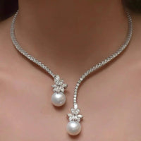 Collana elegante e scintillante con perle in argento sterling