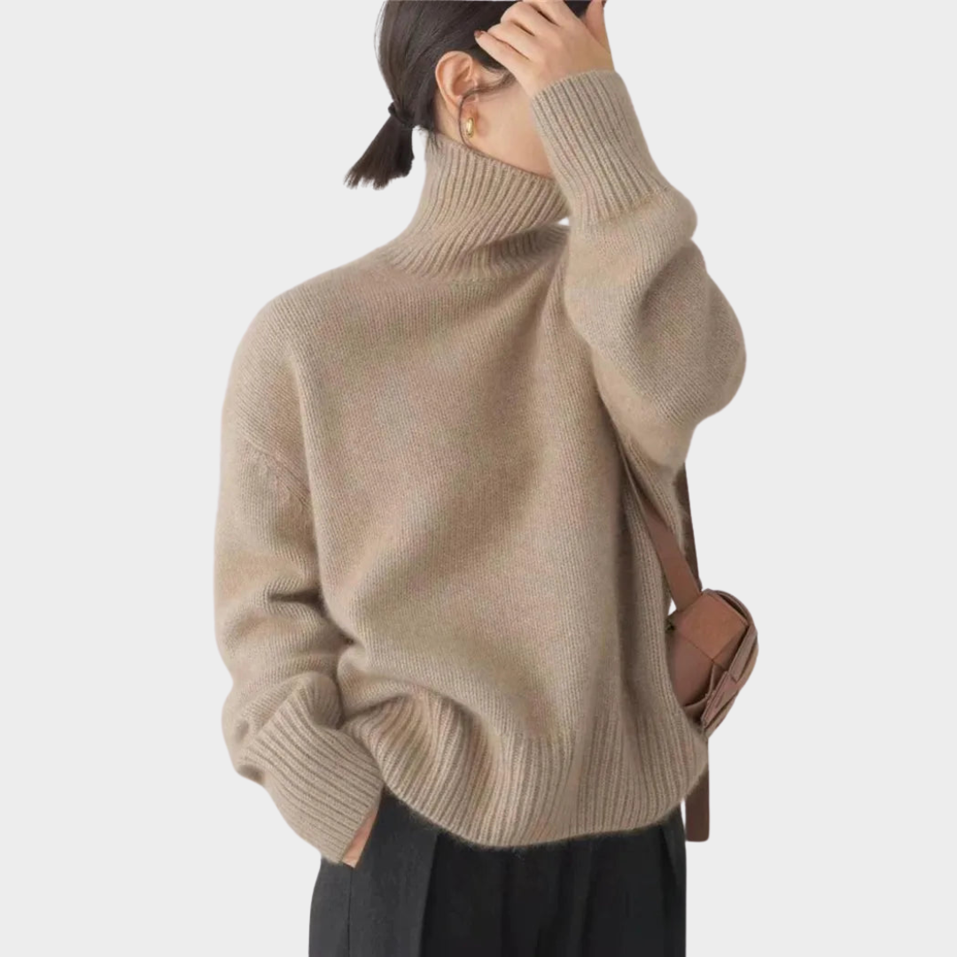 Lidia | Maglione Morbido a Collo Alto – Lucia Toscana