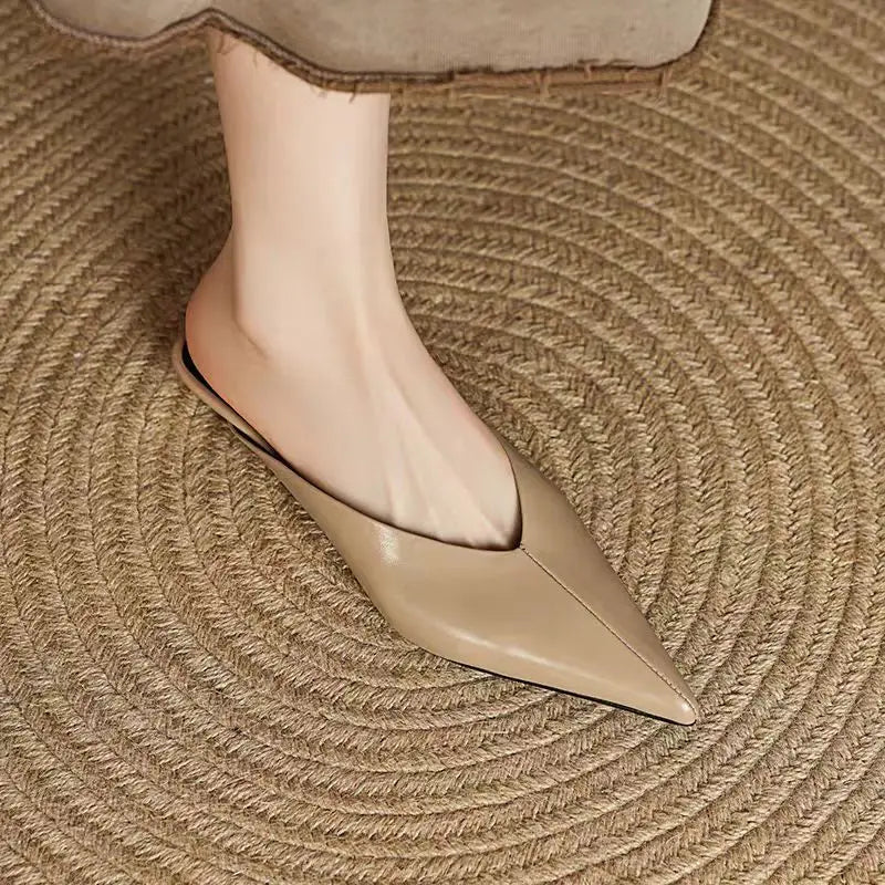 Mule in pelle Eneva
