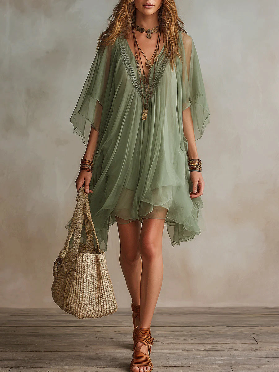 Abito Mini Fluttuante in Chiffon Verde con Scollo a V — Lucia Toscana (1)