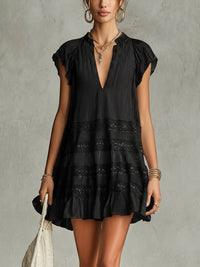 Abito Mini in Chiffon Striato con Pizzo e Volant
