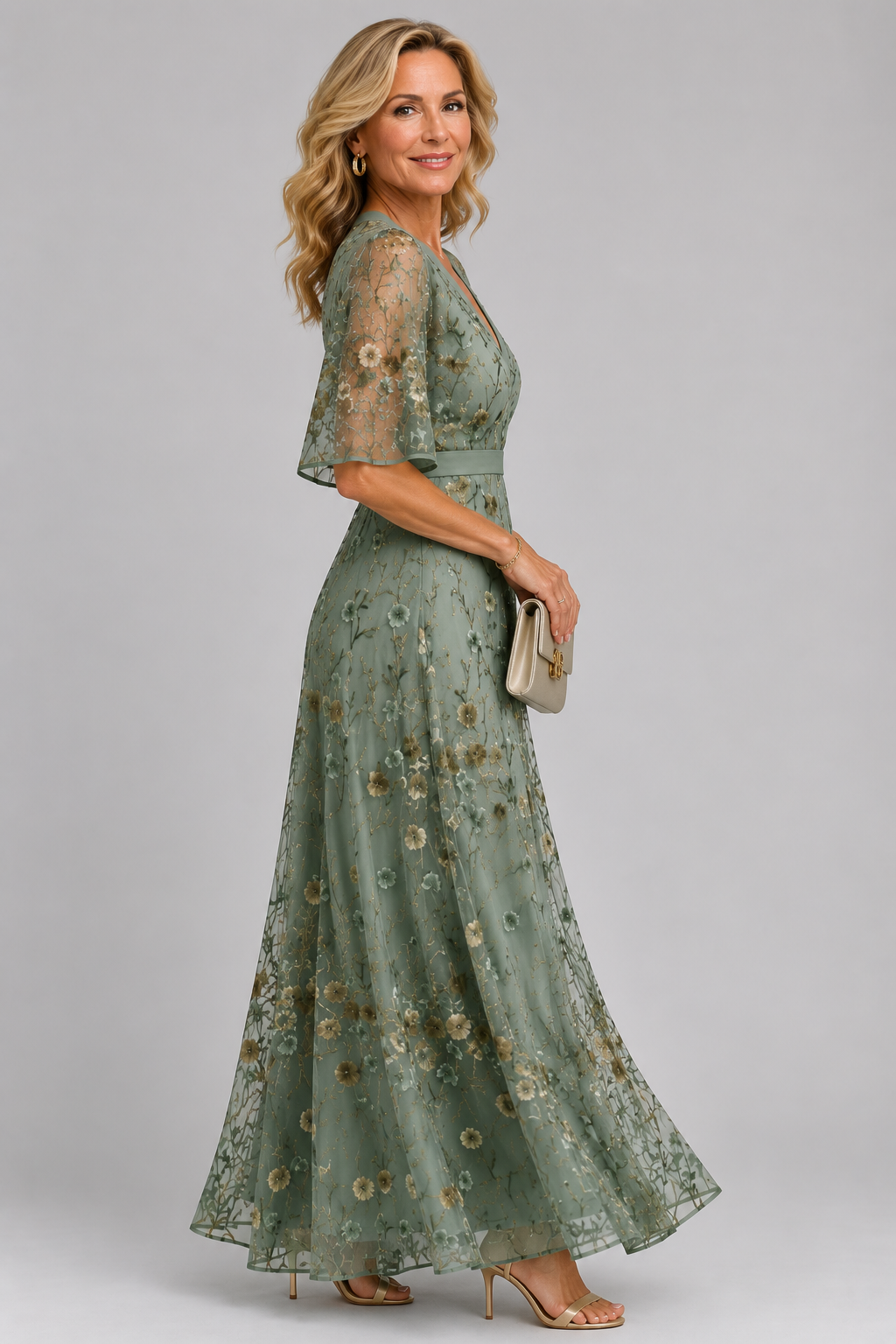 Solenne | Abito midi floreale con collo a halter