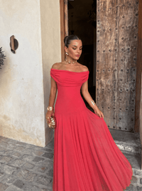 Toledo | Abito Lungo Rosso con Spalle Scoperte