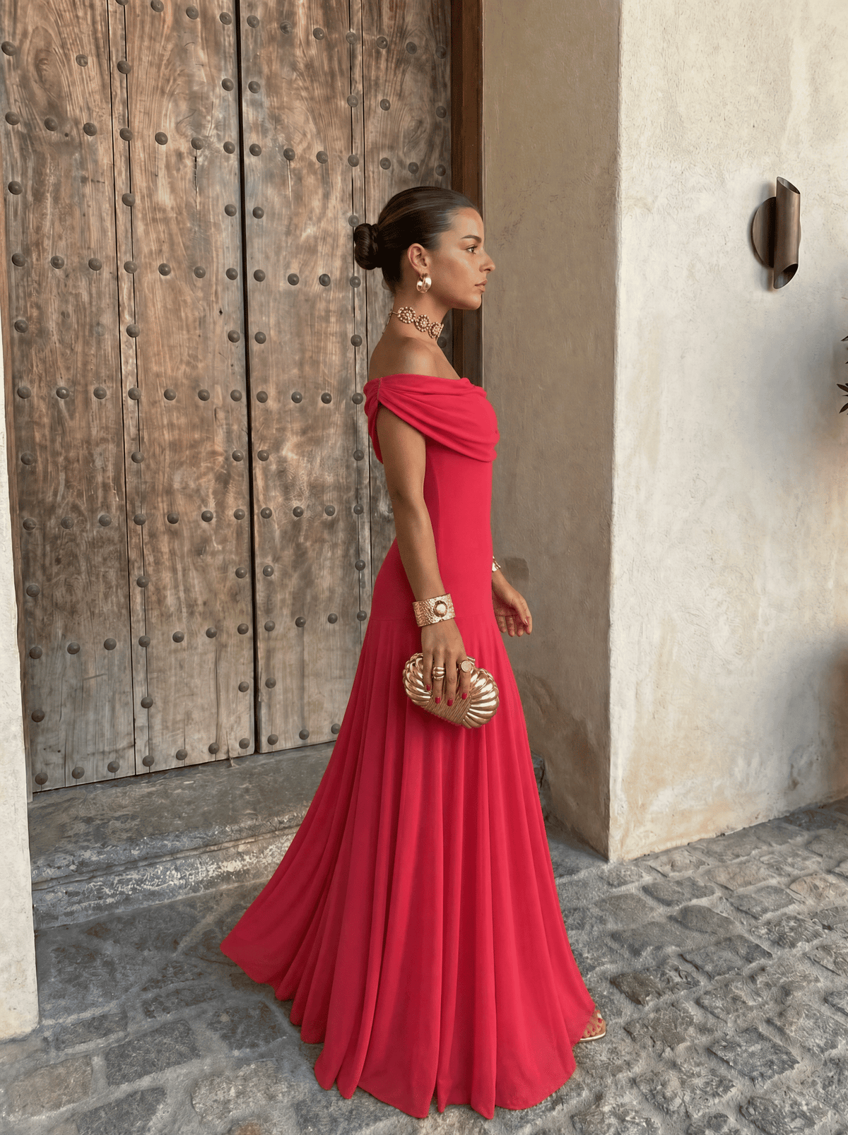 Toledo | Abito Lungo Rosso con Spalle Scoperte