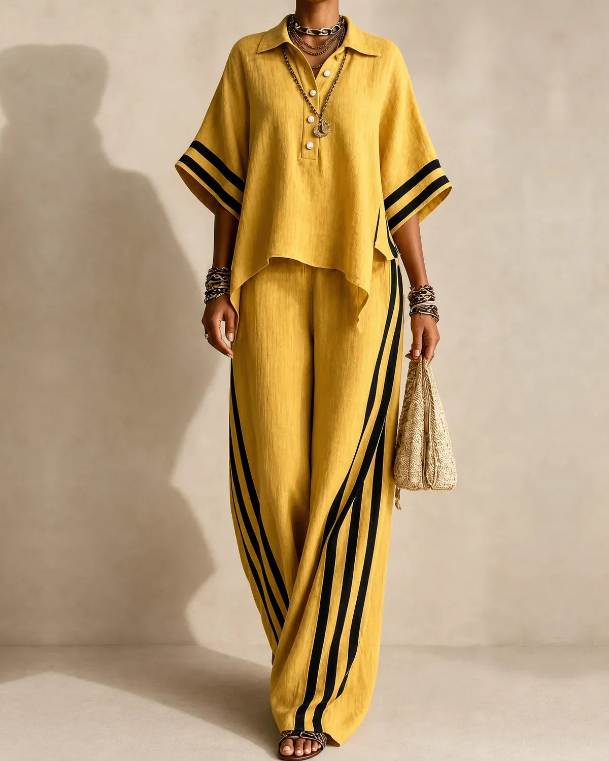 Naima | Top con Collo Polo e Set Pantaloni Larghi a Strisce Laterali